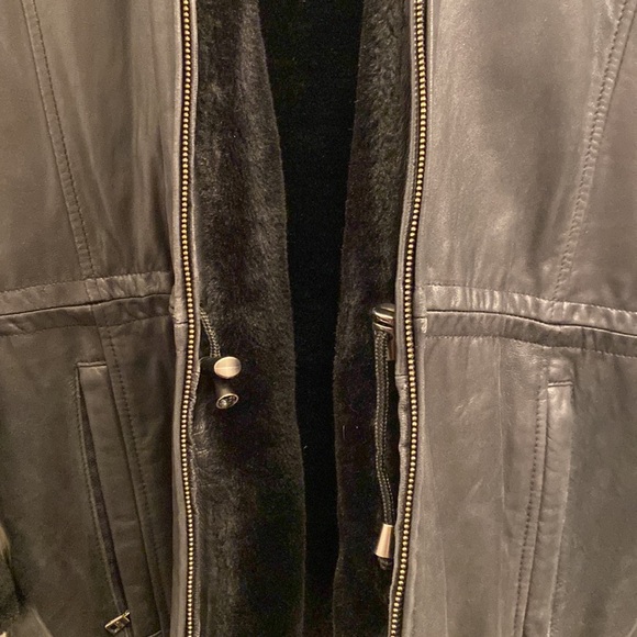 Andrew Marc Vintage Leather Winter Jacket with Fur Lining - Picture 4 of 11